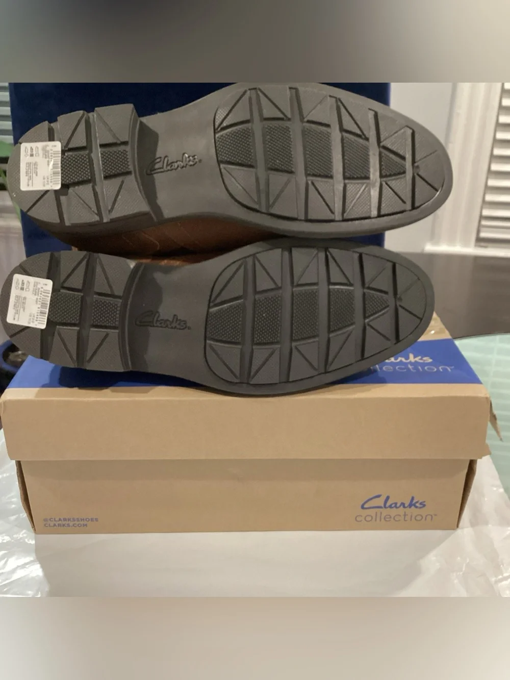 Clarks Emmet Easy Men’s Chelsea Boots Cola Brown Suede Size 10 M NIB